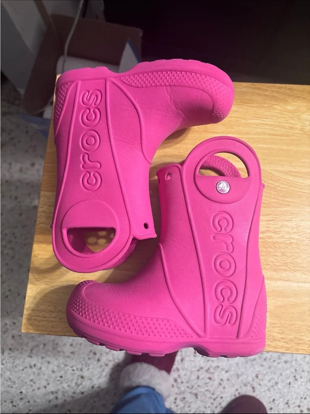 Crocs rain boots size 8 C pink crush